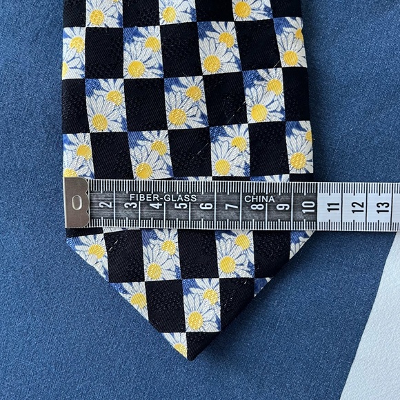 Gant Daisy Flowers 100% Silk Men’s Neck Tie Yellow Checkered Blue Made in Canada - Picture 8 of 15